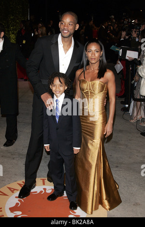 WILL SMITH JADEN SMITH & Jada Pinkett Smith VANITY FAIR PARTIE 2007 HOLLYWOOD LOS ANGELES MORTONS USA 25 Février 2007 Banque D'Images