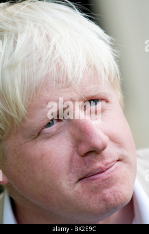 Boris Johnson, Maire de Londres, parle à la foule à la roue libre de vélo, à Londres, le 21 septembre 2008. Banque D'Images