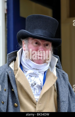 L'homme en costume Régence en dehors de Jane Austen Centre, Bath, Somerset, England, UK Banque D'Images