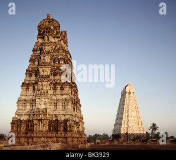Gopuram du temple hindou à Chidambaram, Tamil Nadu, Inde, Asie Banque D'Images