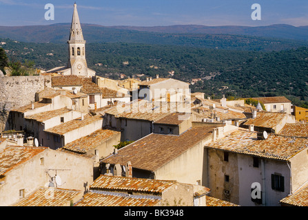 Provence pittoresque village de Saint Saturnin les Apt dans le Luberon Banque D'Images