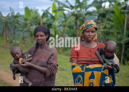 Les villageois tutsi à l'anniversaire de la sanglante 1994 massacre principalement des Tutsis. Zone de Kibeho, Rwanda, Afrique du Sud Banque D'Images