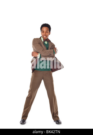 Un modèle récent portrait en pied d'une hanche, élégant, young african american man in a suit avec Bow Tie. Banque D'Images