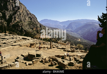 Ruines du temple d'Apollon à Delphes, Grèce Banque D'Images