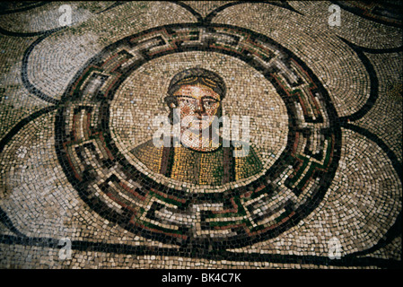 Mosaïque des premiers chrétiens dans la Basilique Patriarcale, Aquileia, Italie Banque D'Images