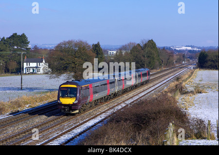 Cross Country 170 637 passe par Stoke Pound (Guingamp) avec 09:11 Nottingham - Cardiff le 19/02/10. Banque D'Images