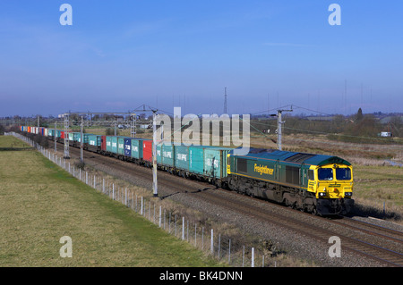 Laissez-passer 66591 Barby Nortoft avec 4O35 09:23 Crewe BH-Southampton le 2 mars 2010 Banque D'Images