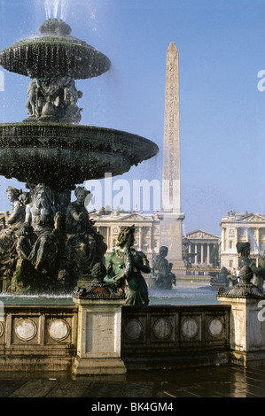 La fontaine des mers et l'Obélisque de Louxor, Place de la Concorde, Paris Banque D'Images