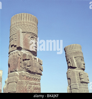 Les colonnes des Atlantes au Temple de Quetzalcoatl à Tula, Mexique Banque D'Images