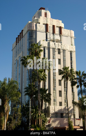 L'hôtel Art déco Sunset Tower sur le Sunset Strip dans le quartier West Hollywood de Los Angeles, Californie, États-Unis Banque D'Images