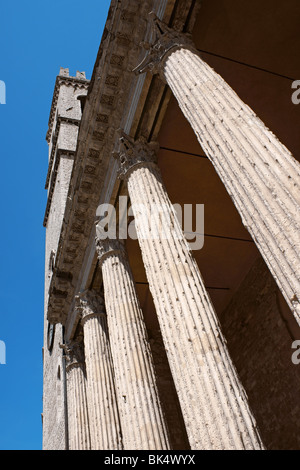 Le temple de Minerve converti en église Santa Maria sopra Minerva à Assise, Ombrie, Italie Banque D'Images