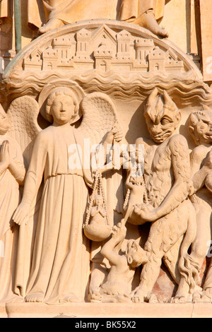 Sculpture du Jugement Dernier, Notre Dame de Paris, Paris, France, Europe Banque D'Images