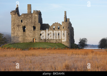 Kilchurn Castle sur les rives du Loch Awe, Ecosse Banque D'Images
