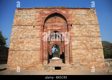 Tombe de Altamish, Qutb Minar complex, UNESCO World Heritage Site, New Delhi, Inde, Asie Banque D'Images