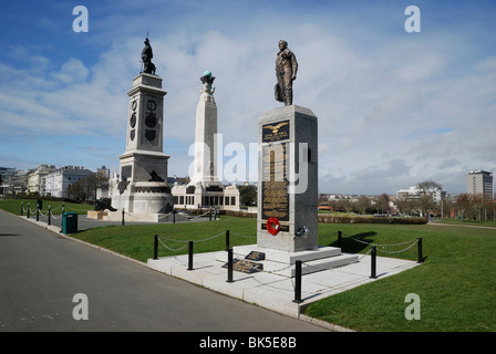 Monuments à Plymouth Hoe, Devon, Angleterre. Banque D'Images