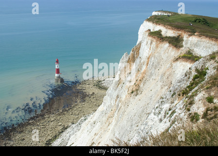 Falaise de craie blanche et phare, Beachy Head, Sussex, Angleterre, Royaume-Uni, Europe Banque D'Images