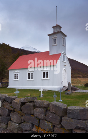 Laufas ferme historique, l'église actuelle construite en 1865, au nord de Akureyri, Islande, régions polaires Banque D'Images