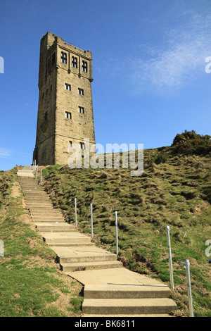 Le Jubilé d'une tour sur la colline du château, un point de repère bien connu à Huddersfield, Yorkshire de l'Ouest Banque D'Images