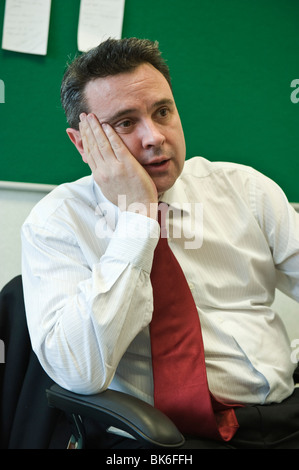 Huw Lewis suis membre de l'Assemblée galloise de Merthyr Tydfil et Rhymney et sous-ministre pour les enfants dans le gouvernement de l'Assemblée Banque D'Images