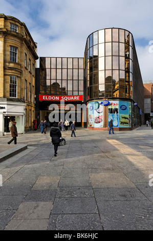Entrée de Eldon Square Shopping Mall à Newcastle upon Tyne Banque D'Images