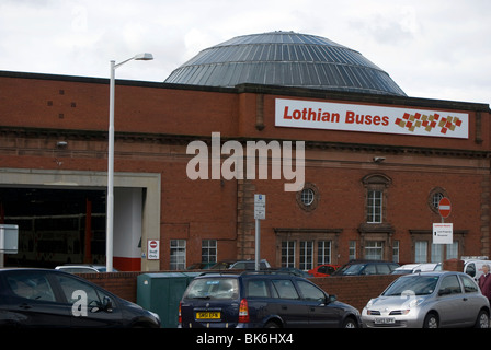 Les bus Lothian dépôt de bus principal à Édimbourg. Banque D'Images