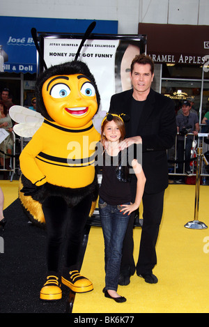 RAY LIOTTA & KARSEN LIOTTA BEE MOVIE PREMIERE LOS ANGELES WESTWOOD LOS ANGELES USA 28 Octobre 2007 Banque D'Images