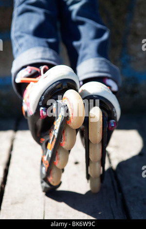 Dans la ligne ROLLER SKATE CLOSE UP SUR ROUES Banque D'Images