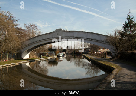 Lancaster Canal Road Bridge près de Garstang Banque D'Images