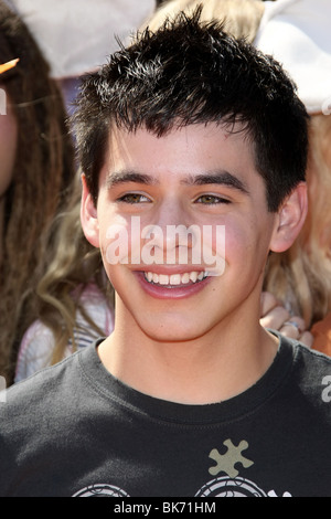 DR DAVID ARCHULETA. SEUSS Horton Hears a Who WORLD PREMIERE WESTWOOD LOS ANGELES USA 08 Mars 2008 Banque D'Images