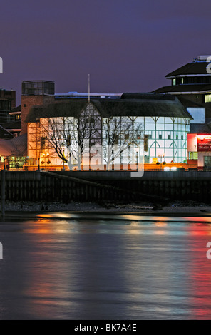 Shakespeare's Globe Theatre, New Globe Walk, Bankside, Southwark, London SE1, Royaume-Uni Banque D'Images