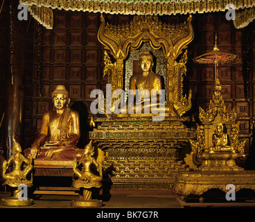 Images de Bouddha, de la fin de période Mandalay dans le monastère Shwe In Bin, Mandalay, Myanmar (Birmanie), l'Asie Banque D'Images