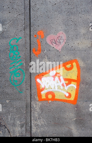 Graffiti sur un mur de béton à Montréal, Québec, Canada Banque D'Images