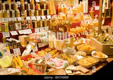 Produits de santé avec décrochage à Christkindlmarkt (Marché de Noël), Spittelberg, Neubau suburb, Vienne, Autriche, Europe Banque D'Images