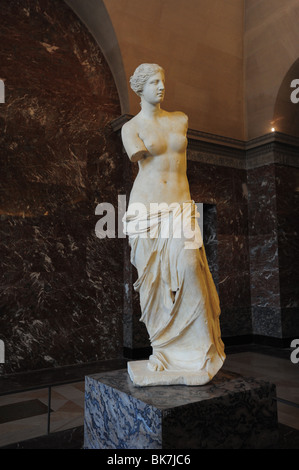 France Paris Louvre Museum art Vénus de Milo statue grecque antique sculpture Aphrodite déesse de l'amour Banque D'Images