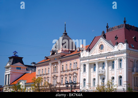 Des bâtiments restaurés dans la vieille ville de Novi Sad, Serbie, Europe Banque D'Images
