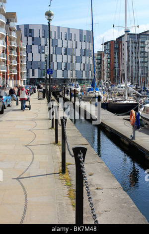 Ouvert en 2000, Ipswich Haven Marina est le 250-installation d'amarrage situé dans le bassin à flot dans le port d'Ipswich. Banque D'Images