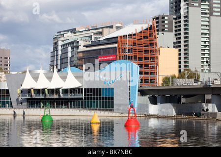 Aquarium de Melbourne sur le côté de la rivière Yarra, dans le centre-ville de Melbourne, Australie. Banque D'Images