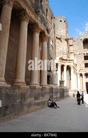 Dans Bosra amphitheater Banque D'Images