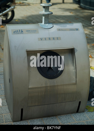 Recyclage de verre drop off La Rochelle France Banque D'Images