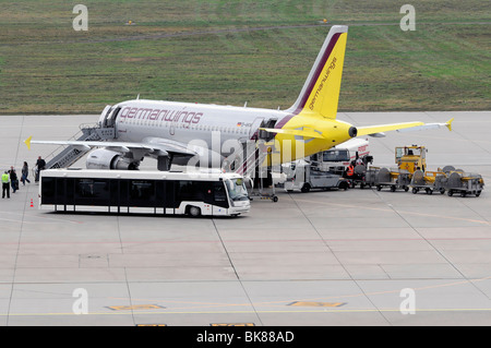 D-AKNV, German Wings Airbus A319-100, l'aéroport de Stuttgart, Bade-Wurtemberg, Allemagne, Europe Banque D'Images