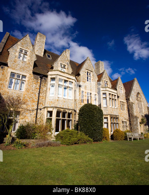 La King's School de Canterbury vue du jardin à côté de l'escalier dans Norman Canterbury, Kent, UK. Banque D'Images