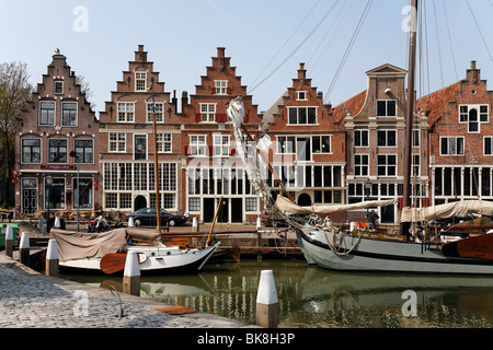 Port de Hoorn à l'IJsselmeer, maison historique fronts, Province de la Hollande du Nord, Pays-Bas, Europe Banque D'Images