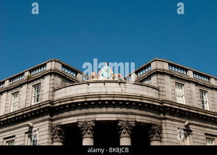 Détails sur le toit des bâtiments municipaux, Aberdeen, Écosse Banque D'Images