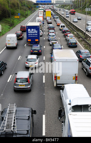 Autoroute M1 Southbound embouteillages . Banque D'Images