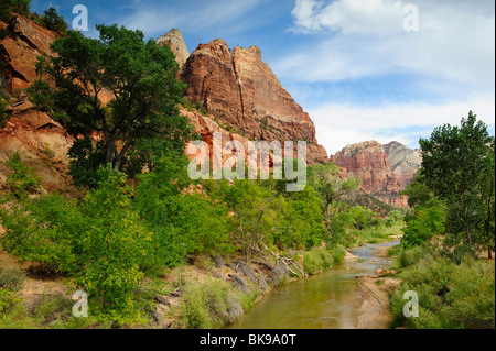 Vue panoramique sur Emerald Pools site dans Zion National Park, Utah, USA Banque D'Images