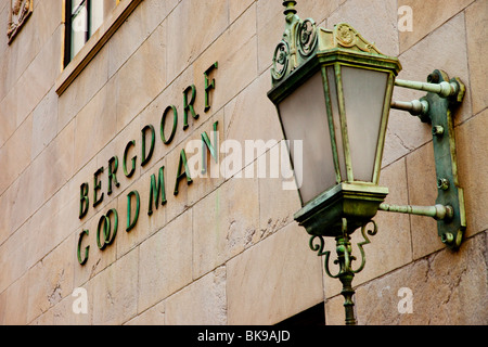 Détails sur les Bergdorf Goodman building à Manhattan, New York City USA Banque D'Images