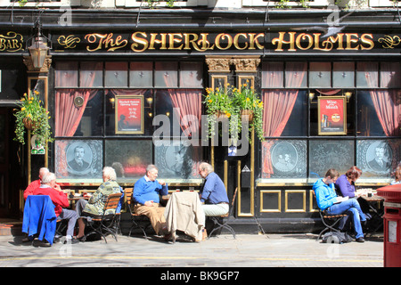 Le Sherlock Holmes public house London England uk go Banque D'Images