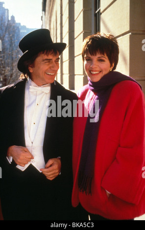 ARTHUR 2 : ON THE ROCKS (1988) DUDLEY MOORE, Liza Minnelli AR2 006 Banque D'Images