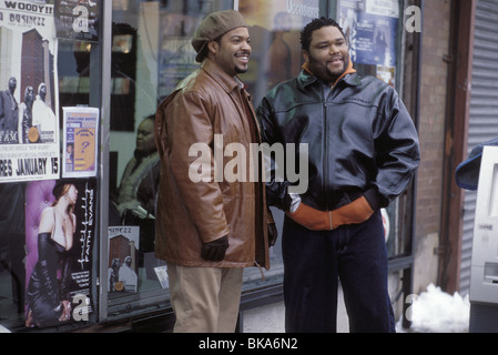 BARBERSHOP (2002) ICE CUBE, ANTHONY ANDERSON BSHP 00166 Banque D'Images