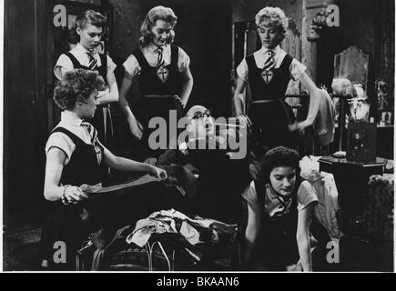 BLUE MURDER AT ST TRINIAN'S (1957) BMST 003P Banque D'Images